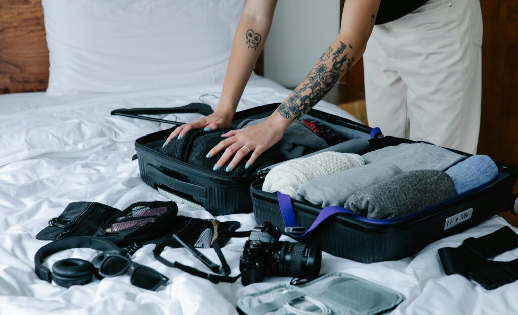 Minimalist packing checklist: Essentials only for a smooth and easy trip.