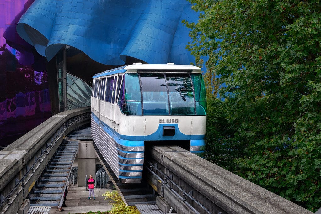 Seattle Monorail traveling between downtown and Seattle Center