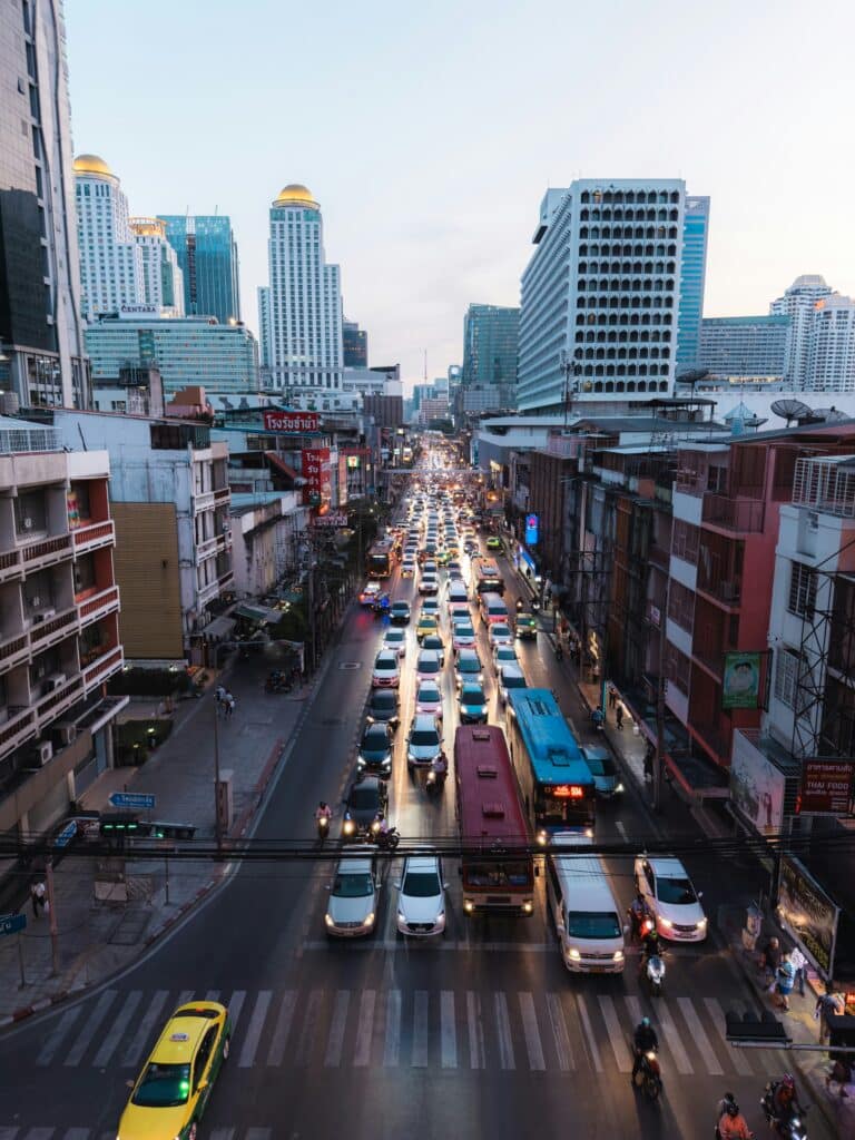 Uber vs Public Transport for World Cup 2026? Avoid Surge Pricing and Overpriced Stadium Trains 9 Heavy city traffic during peak hours showing congestion on major roads near event venues