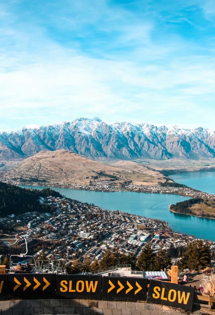 Best Internet Options for Travellers in New Zealand (2026) 5 snowy mountains overlooking Queenstown in New Zealand